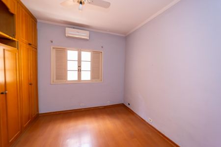 Casa à venda com 200m², 3 quartos e 3 vagasQuarto 2