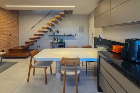 Apartamento à venda com 110m², 2 quartos e 2 vagas Apartamento à venda com 110m², 2 quartos e 2 vagasSala