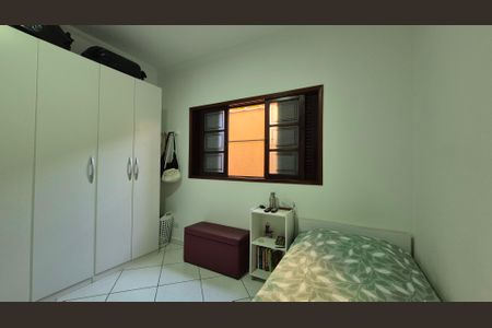 Casa à venda com 215m², 3 quartos e 2 vagas Casa à venda com 215m², 3 quartos e 2 vagasQuarto 2