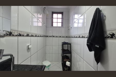 Casa à venda com 215m², 3 quartos e 2 vagas Casa à venda com 215m², 3 quartos e 2 vagasBanheiro da suíte