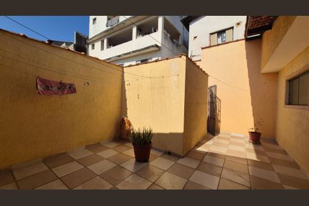 Casa à venda com 215m², 3 quartos e 2 vagas Casa à venda com 215m², 3 quartos e 2 vagasÁrea Externa