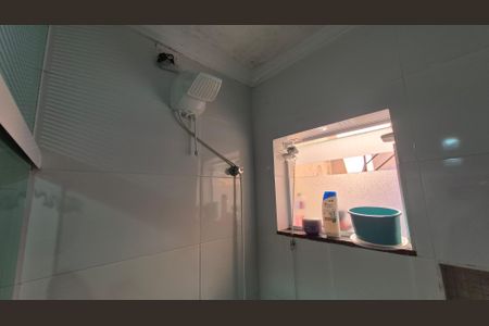 Casa à venda com 215m², 3 quartos e 2 vagas Casa à venda com 215m², 3 quartos e 2 vagasBanheiro