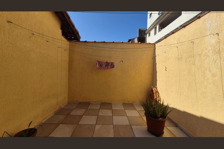 Casa à venda com 215m², 3 quartos e 2 vagas Casa à venda com 215m², 3 quartos e 2 vagasÁrea Externa