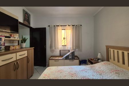 Casa à venda com 215m², 3 quartos e 2 vagas Casa à venda com 215m², 3 quartos e 2 vagasSuíte