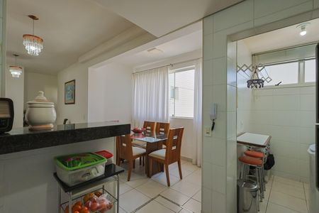 Apartamento à venda com 68m², 2 quartos e 2 vagasCozinha