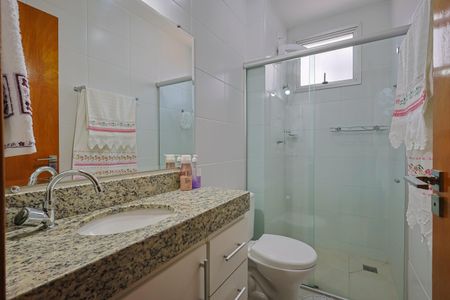 Apartamento à venda com 68m², 2 quartos e 2 vagasBanheiro Social