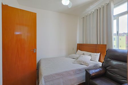 Apartamento à venda com 68m², 2 quartos e 2 vagasSuíte