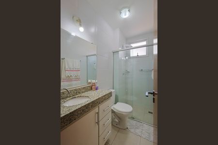 Apartamento à venda com 68m², 2 quartos e 2 vagasBanheiro Social