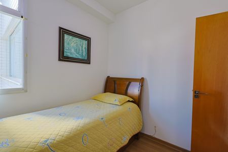 Apartamento à venda com 68m², 2 quartos e 2 vagasQuarto