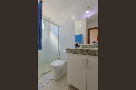 Apartamento à venda com 68m², 2 quartos e 2 vagasBanheiro da Suíte