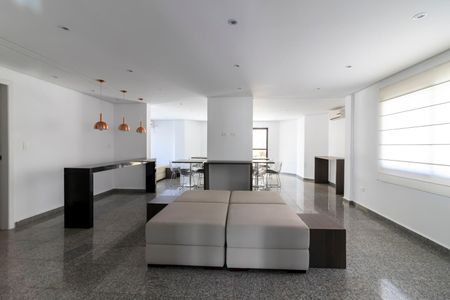 Apartamento à venda com 216m², 3 quartos e 4 vagasÁrea comum - Salão de festas