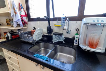 Apartamento à venda com 216m², 3 quartos e 4 vagasCozinha