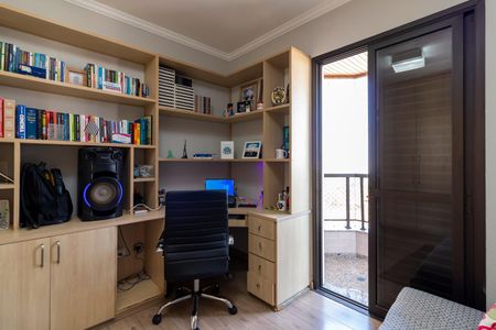 Apartamento à venda com 216m², 3 quartos e 4 vagasQuarto 