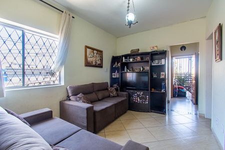 Sala de casa para alugar com 2 quartos, 80m² em Lagoinha, Belo Horizonte