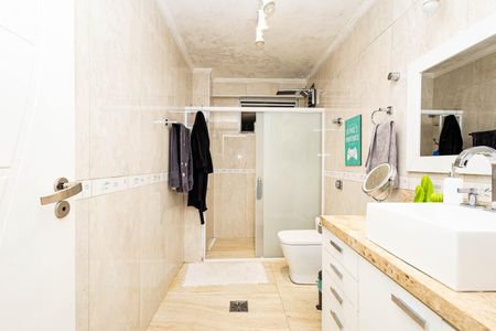Apartamento à venda com 124m², 3 quartos e sem vaga Apartamento à venda com 124m², 3 quartos e sem vagaBanheiro Social