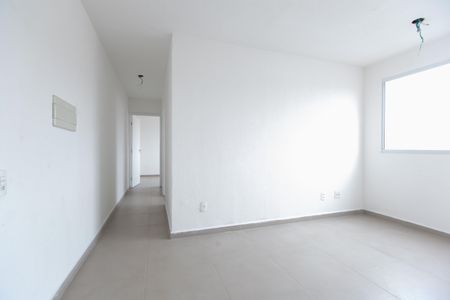 Sala de apartamento para alugar com 2 quartos, 43m² em Jardim das Oliveiras, São Paulo