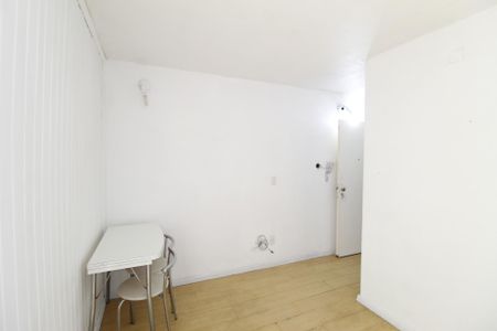 Sala de apartamento à venda com 2 quartos, 47m² em Agronomia, Porto Alegre
