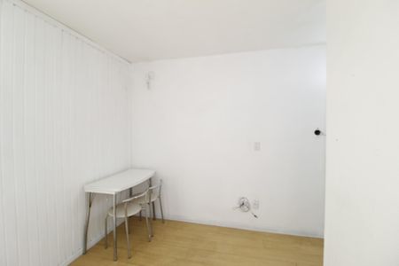 Sala de apartamento à venda com 2 quartos, 47m² em Agronomia, Porto Alegre