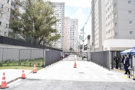 Apartamento para alugar com 42m², 2 quartos e sem vaga Apartamento para alugar com 42m², 2 quartos e sem vagaFachada
