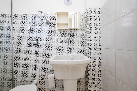 Banheiro de apartamento para alugar com 1 quarto, 36m² em Bela Vista, São Paulo