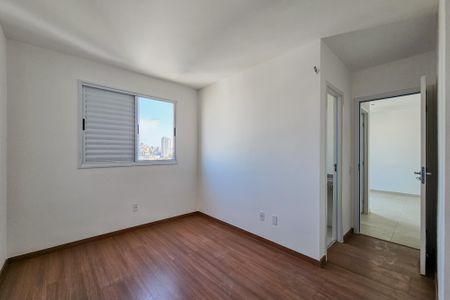 Apartamento à venda com 60m², 2 quartos e 2 vagas Apartamento à venda com 60m², 2 quartos e 2 vagasSuíte