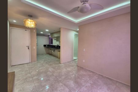 Sala  de apartamento para alugar com 2 quartos, 44m² em Recreio dos Bandeirantes, Rio de Janeiro