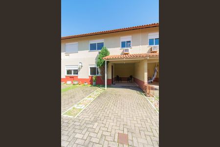 Casa de condomínio à venda com 100m², 3 quartos e 3 vagas Casa de condomínio à venda com 100m², 3 quartos e 3 vagasFachada