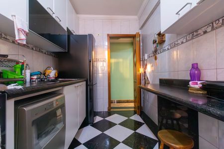 Apartamento à venda com 130m², 3 quartos e 2 vagas Apartamento à venda com 130m², 3 quartos e 2 vagasCozinha