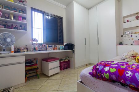 Apartamento à venda com 130m², 3 quartos e 2 vagas Apartamento à venda com 130m², 3 quartos e 2 vagasQuarto 2