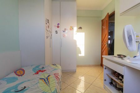 Apartamento à venda com 130m², 3 quartos e 2 vagas Apartamento à venda com 130m², 3 quartos e 2 vagasQuarto 1