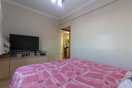Apartamento à venda com 130m², 3 quartos e 2 vagas Apartamento à venda com 130m², 3 quartos e 2 vagasSuíte