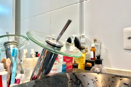 Apartamento à venda com 56m², 2 quartos e 1 vaga Apartamento à venda com 56m², 2 quartos e 1 vagaBanheiro da Suíte
