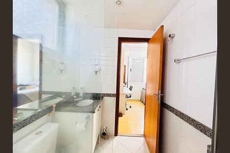 Banheiro da Suíte de apartamento à venda com 3 quartos, 90m² em Luxemburgo, Belo Horizonte