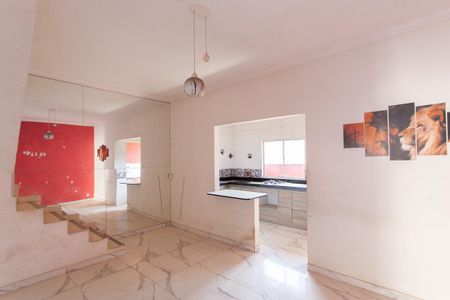 Sala 1 de casa à venda com 4 quartos, 230m² em Jaqueline, Belo Horizonte