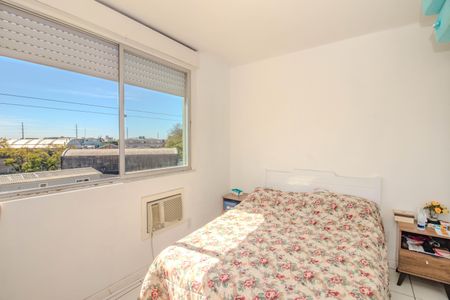 Quarto de apartamento à venda com 1 quarto, 38m² em Sarandi, Porto Alegre