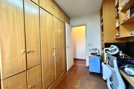 Apartamento à venda com 133m², 4 quartos e 2 vagas Apartamento à venda com 133m², 4 quartos e 2 vagasQuarto 3