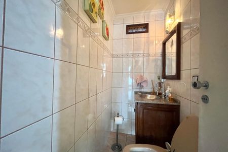 Apartamento à venda com 133m², 4 quartos e 2 vagas Apartamento à venda com 133m², 4 quartos e 2 vagasLavabo