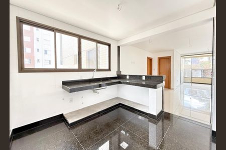 Apartamento à venda com 130m², 4 quartos e 3 vagas