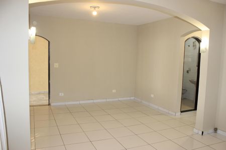 Sala de casa à venda com 4 quartos, 400m² em Jardim Vila Galvao, Guarulhos