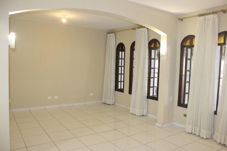 Sala de casa à venda com 4 quartos, 400m² em Jardim Vila Galvao, Guarulhos