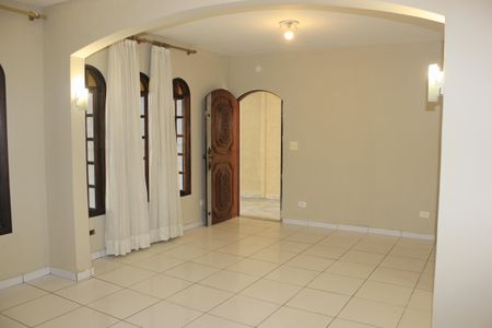 Sala de casa à venda com 4 quartos, 400m² em Jardim Vila Galvao, Guarulhos