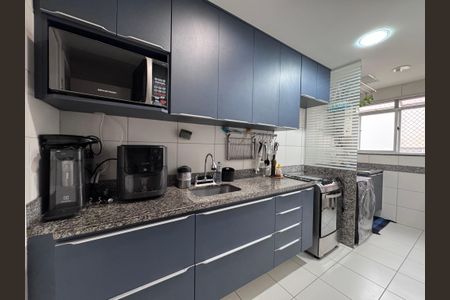 Apartamento à venda com 85m², 2 quartos e 2 vagasCozinha e Área de Serviço
