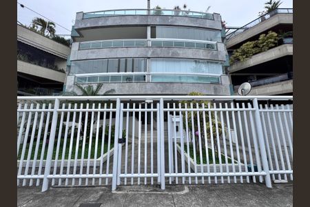 Apartamento à venda com 85m², 2 quartos e 2 vagasFachada