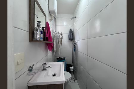 Apartamento à venda com 85m², 2 quartos e 2 vagasBanheiro de Serviço