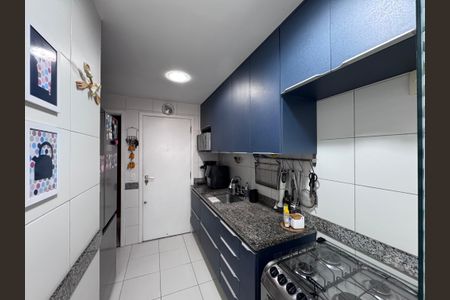 Apartamento à venda com 85m², 2 quartos e 2 vagasCozinha e Área de Serviço