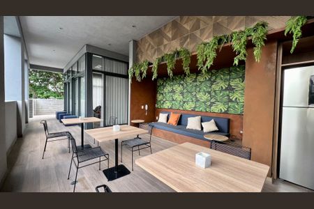 Apartamento à venda com 195m², 3 quartos e 3 vagas Apartamento à venda com 195m², 3 quartos e 3 vagasChurrasqueira