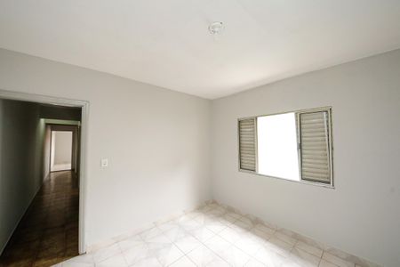 Casa à venda com 220m², 4 quartos e 5 vagas Casa à venda com 220m², 4 quartos e 5 vagasQuarto 2
