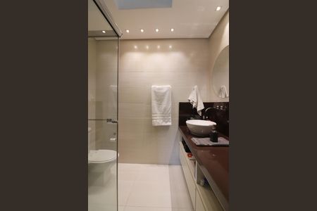 Apartamento à venda com 177m², 3 quartos e 3 vagasQuarto 2 - Suíte Banheiro