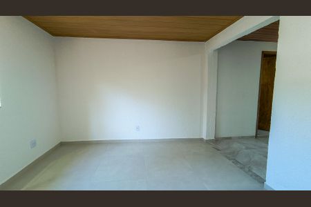 Sala de casa para alugar com 2 quartos, 70m² em Vargem Grande, Rio de Janeiro