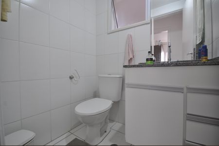 Apartamento à venda com 58m², 2 quartos e 1 vagaBanheiro Social